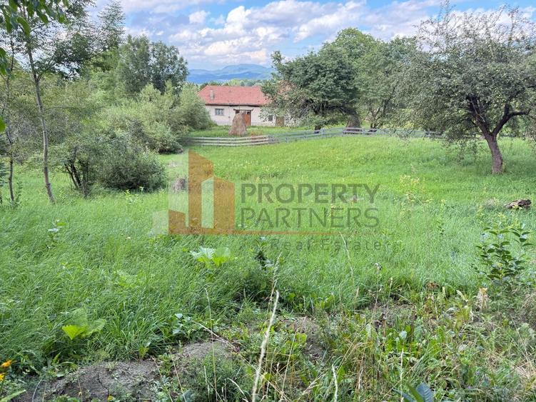 Teren Construcții intravilan de 1000 mp, în Bran