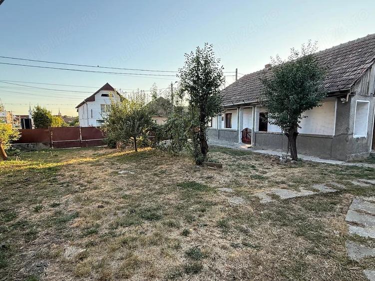 Casă cu 3 camere cu Teren 1500 Mp în Central