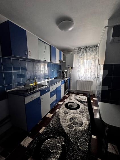 Apartament cu 3 camere decomandat, mobilat în Câmpia Turzii