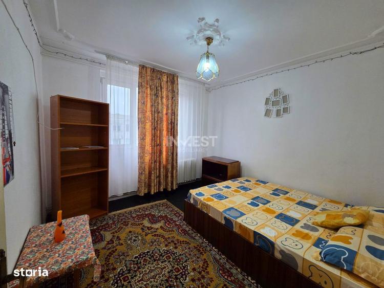Apartament cu 3 camere decomandat, mobilat în Alexandru cel Bun