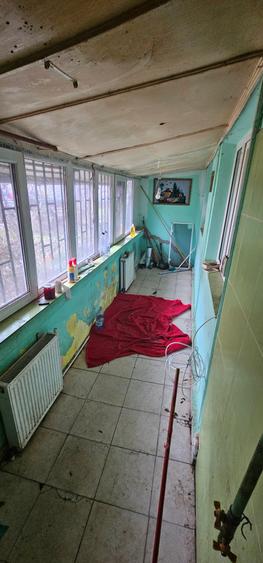 Apartament cu 2 camere semidecomandat în 5 Călărasi