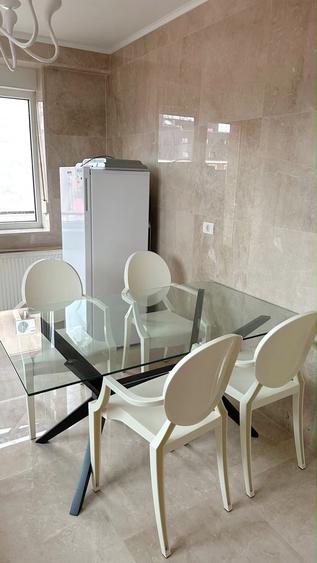 Apartament cu 3 camere decomandat în Herăstrău
