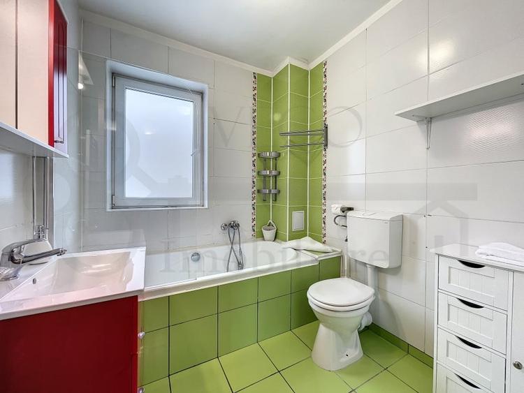 Apartament cu 2 camere semidecomandat, mobilat în Bună Ziua