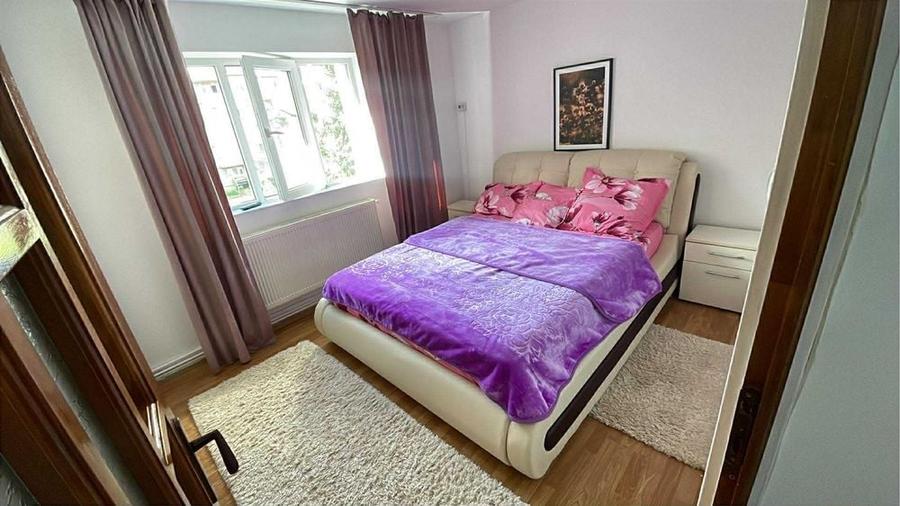 Apartament cu 2 camere decomandat în Exterior Vest