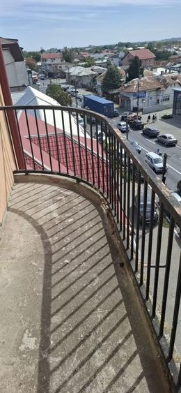 Inchiriez apartament ultracentral in Gaesti - 8