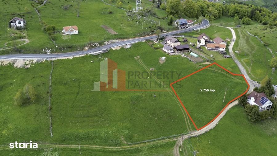 Teren de 2756 mp, în Fundata