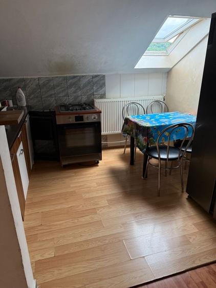 Apartament cu 2 camere decomandat în Florești