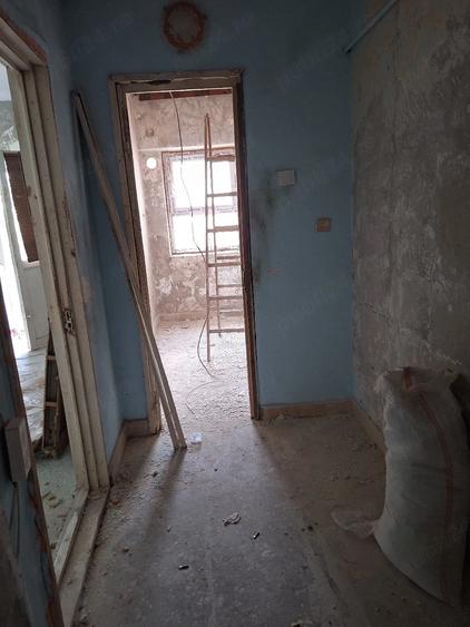 Garsonieră decomandată în Exterior Vest