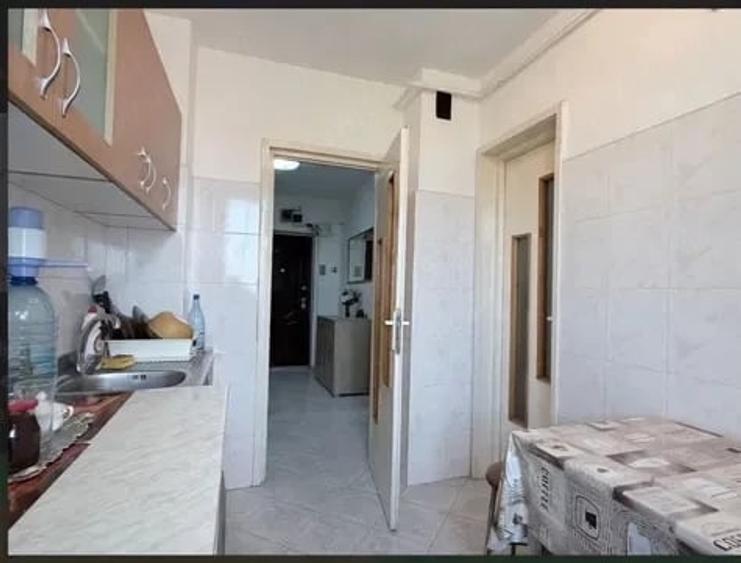 Apartament cu 2 camere decomandat în Dâmbovița