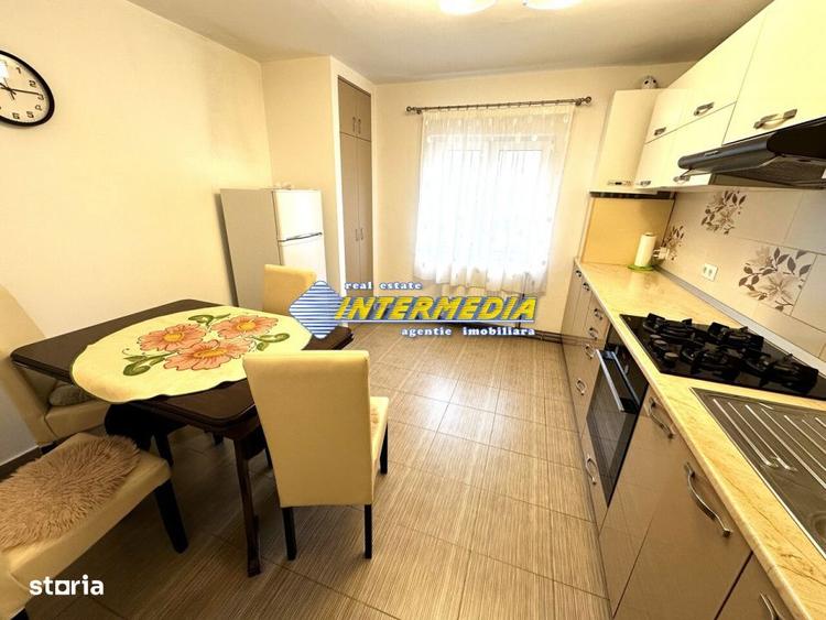 Apartament cu 2 camere decomandat, mobilat în Cetate