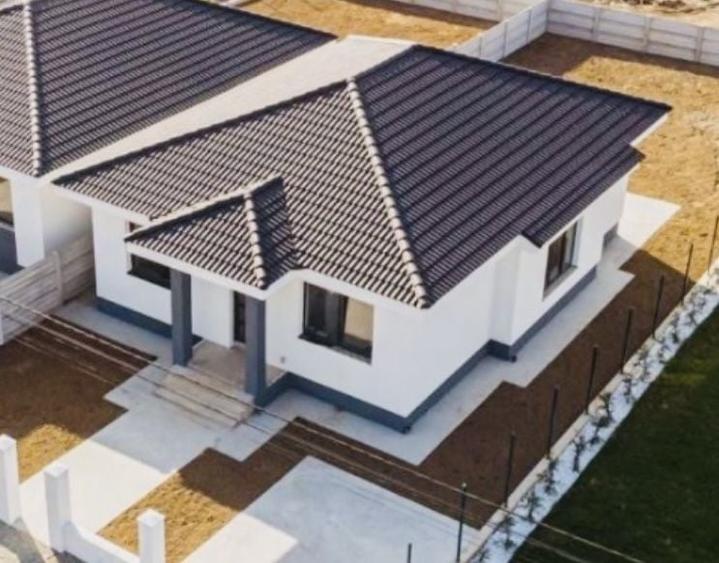 Casă cu 4 camere în Sântandrei