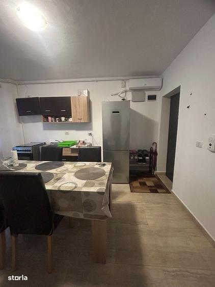 Apartament cu 3 camere în Confecții