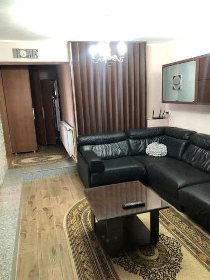 Casă cu 15 camere cu Canalizare în Delfinariu