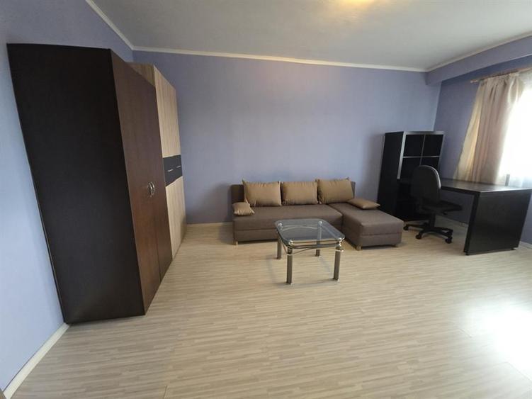 Apartament cu 2 camere decomandat, mobilat în Mărăști