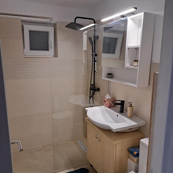 Apartament cu 2 camere semidecomandat în Frumușeni