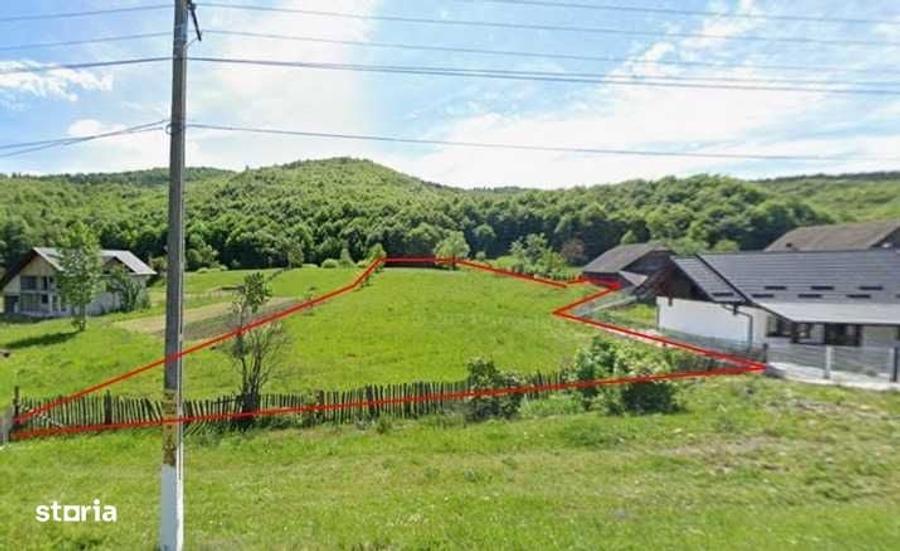Teren de 3833 mp, în Mălini