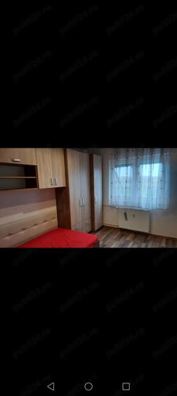 Apartament cu 3 camere decomandat în Nufărul