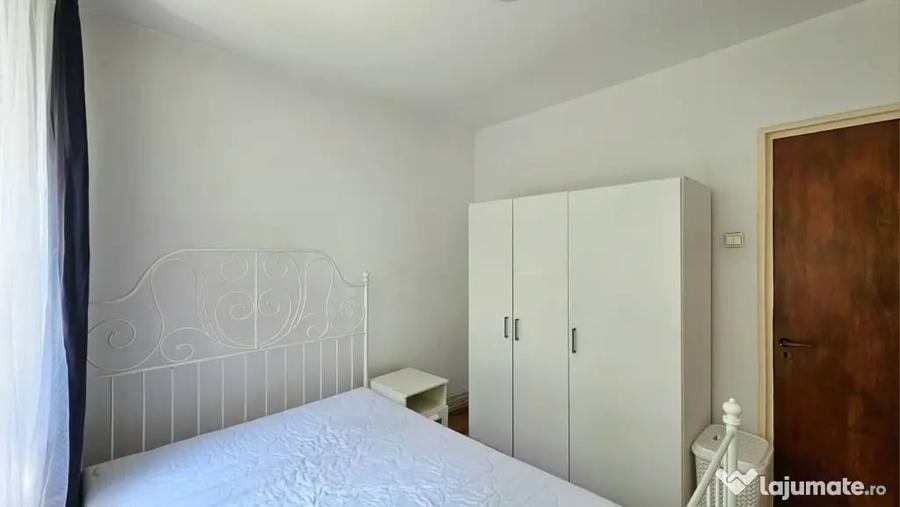 Apartament cu 3 camere semidecomandat în Drumul Taberei