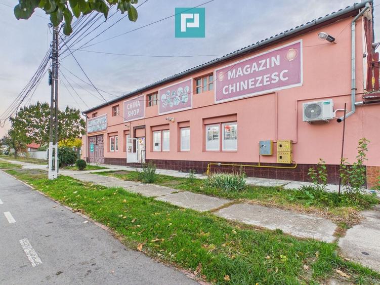 Casă individuală cu 50 camere cu Canalizare în Central