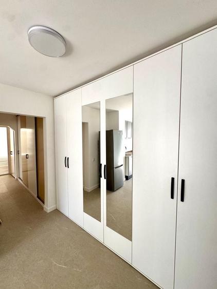 Apartament cu 3 camere decomandat în Decebal