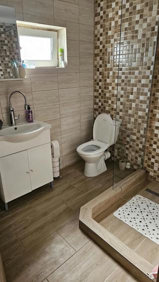 Casă cu Teren 2100 Mp în Pristol