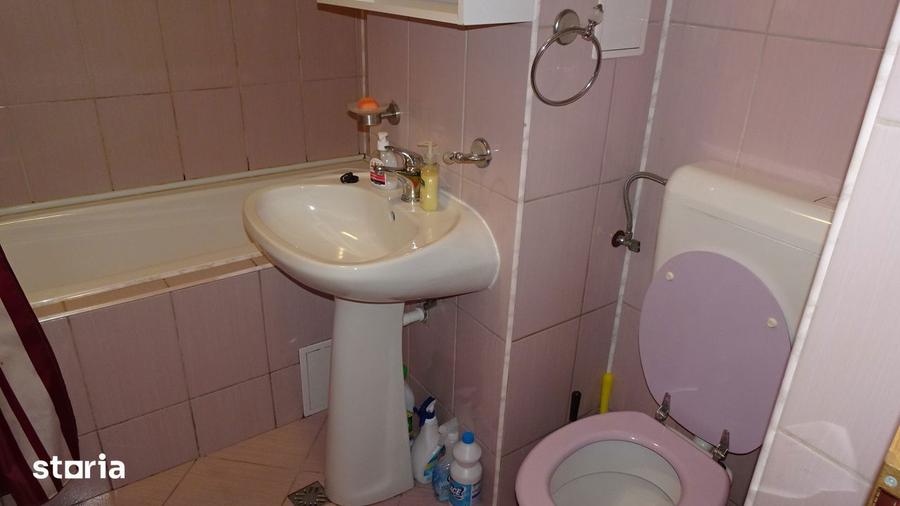 Inchiriez apartament 2 camere decomandat in Deva, M. Averescu, etaj 1, - 11