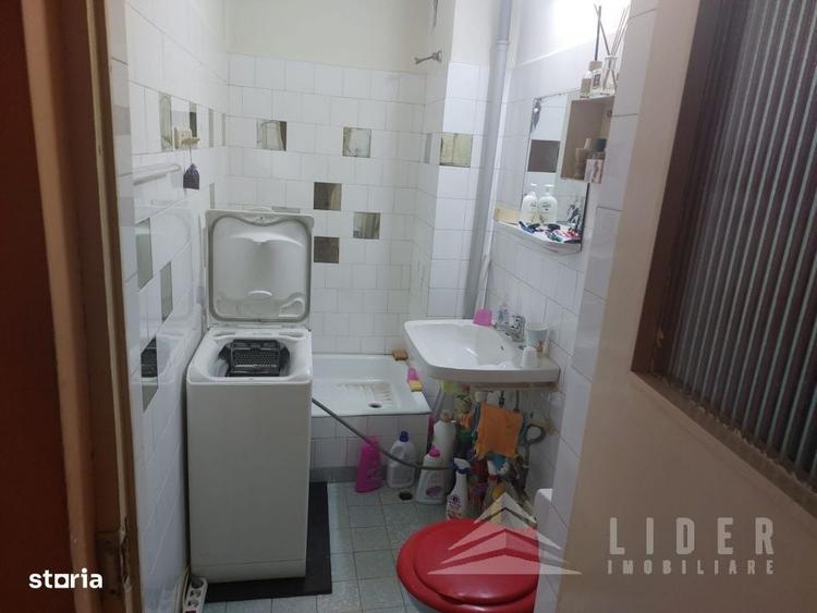 Apartament cu 4 camere decomandat în Gruia