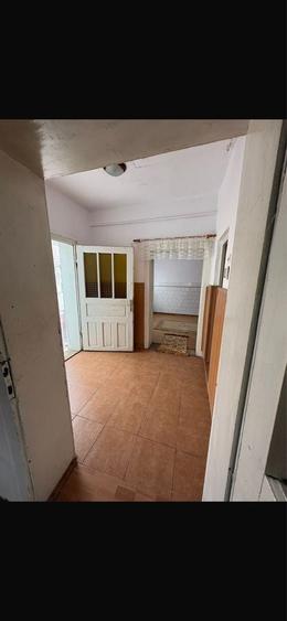 Casă cu 2 camere în Șeica Mare