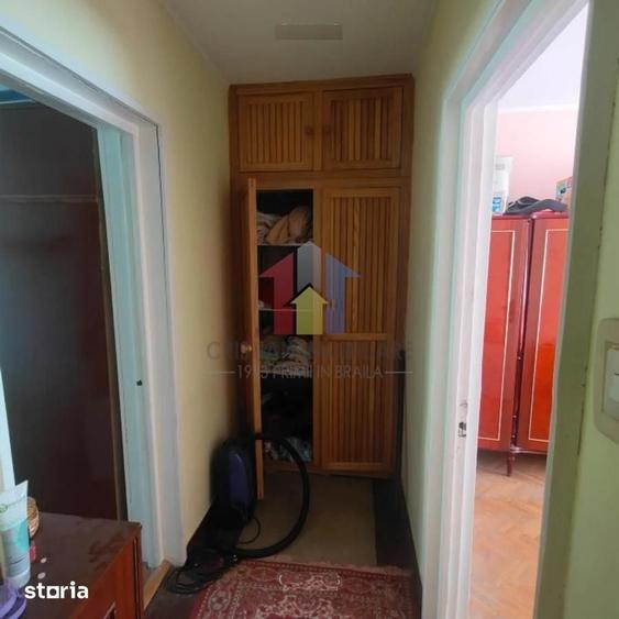 Apartament cu 3 camere în Viziru 1