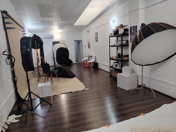 Spațiu comercial, de 115 mp, în Micro 12