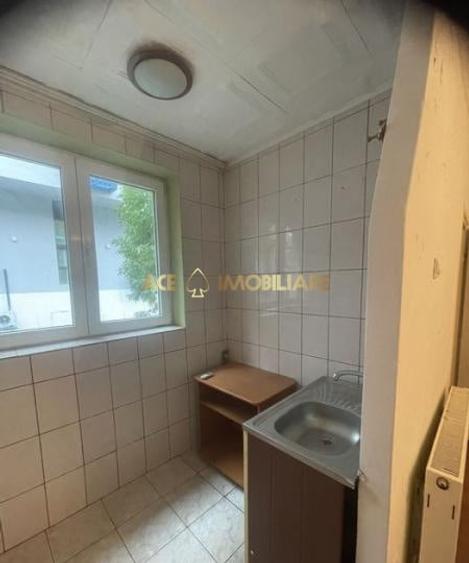 Garsonieră semidecomandată, mobilată în Pajura