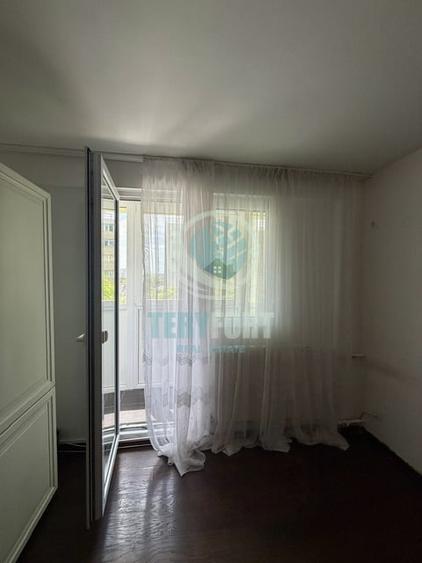 Apartament cu 2 camere semidecomandat, mobilat în Lacul Tei