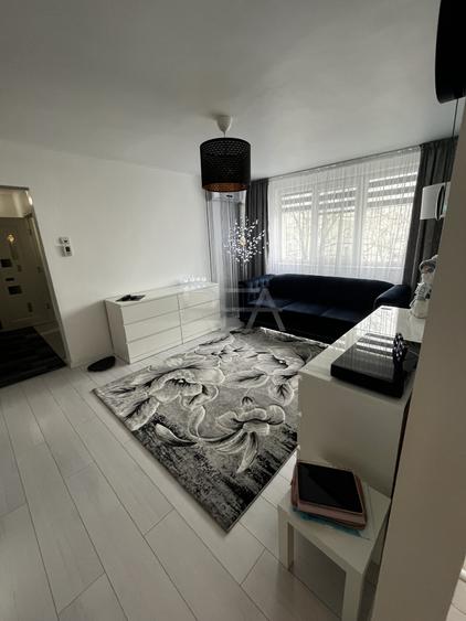 Apartament cu 3 camere semidecomandat, mobilat în 1 Decembrie 1918