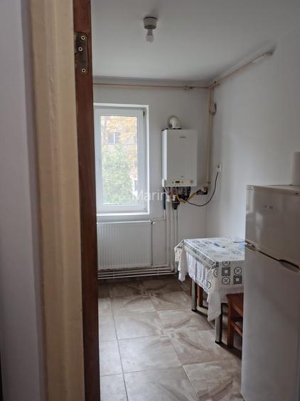 Apartament 2 camere semidecomandat de inchiriat