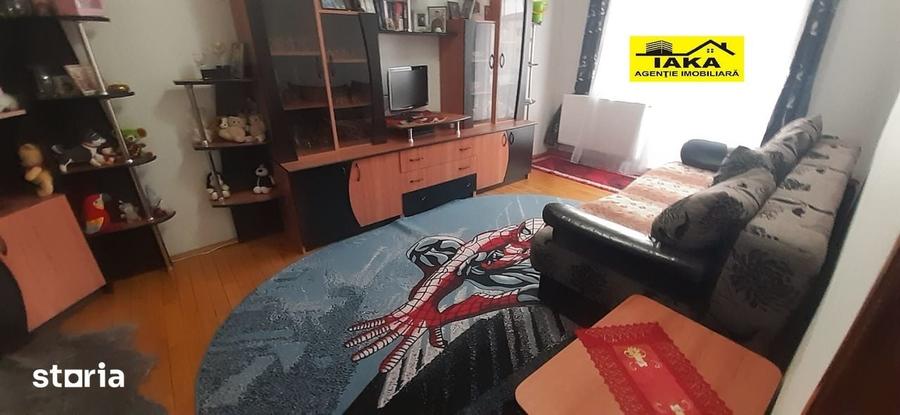 Apartament cu 2 camere decomandat în Republicii