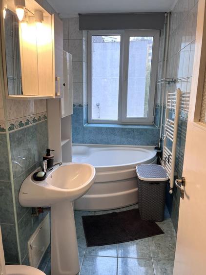 Apartament cu 2 camere decomandat în Narcisa