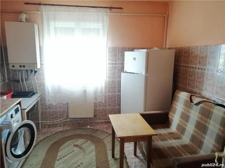 Apartament cu 2 camere nedecomandat în Cetate