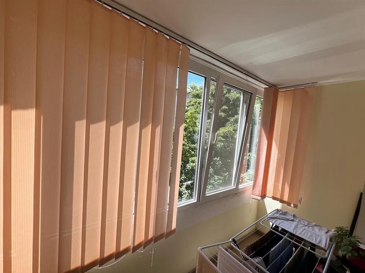 Apartament cu 3 camere decomandat în Decebal