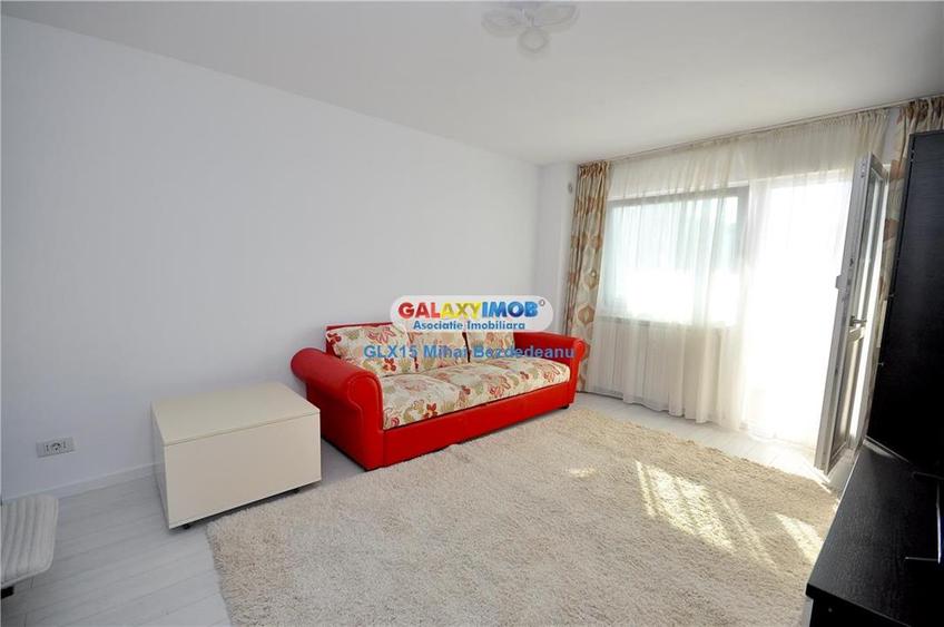 Apartament cu 2 camere decomandat, mobilat în Tei