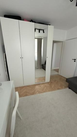Apartament cu 3 camere semidecomandat, mobilat în Ștefan cel Mare