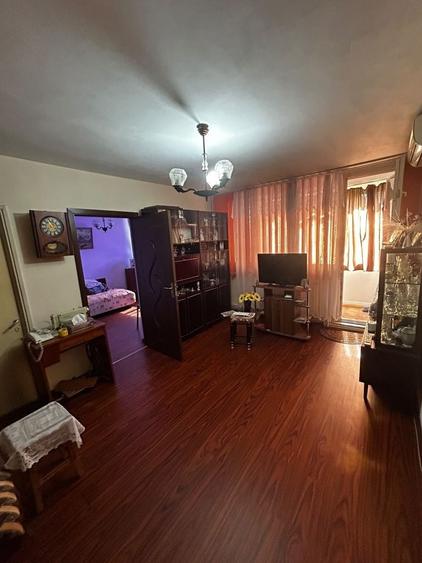 Apartament cu 2 camere semidecomandat în Țiglina 1