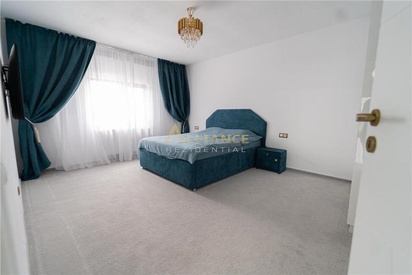 Casă cu 5 camere cu Teren 755 Mp în Frumușani