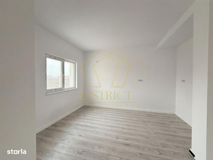 Casă cu 4 camere cu Teren 350 Mp în Central