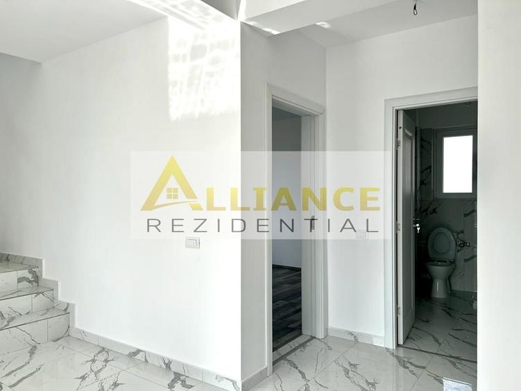 Casă individuală cu 5 camere cu Canalizare în Berceni