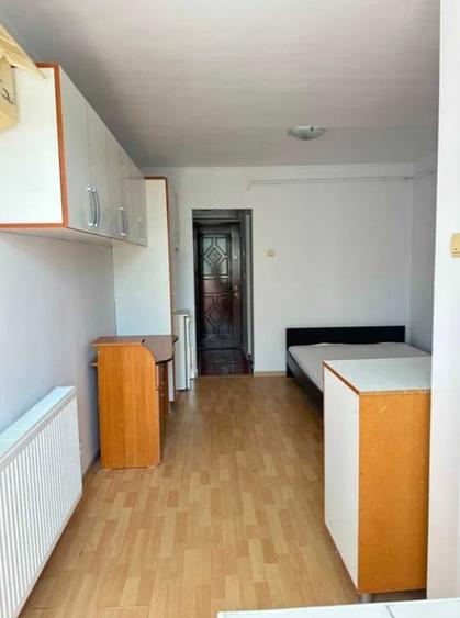 Garsonieră semidecomandată în Alexandru cel Bun