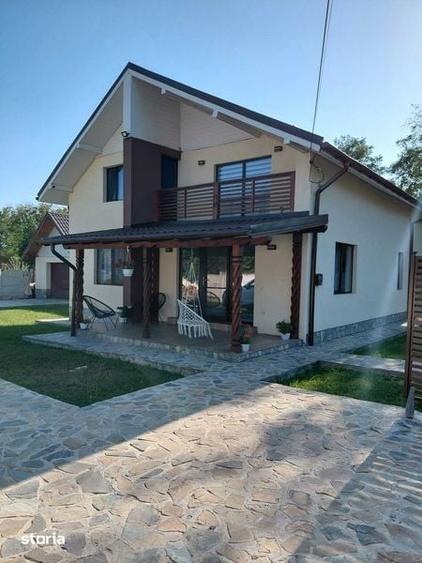 Casa de vanzare in Pucioasa - 1