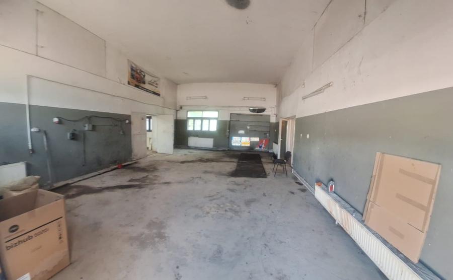 Spațiu industrial, de 210 mp, în Carierei