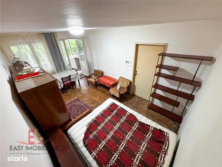 Apartament cu 2 camere decomandat în Aleea Carpați