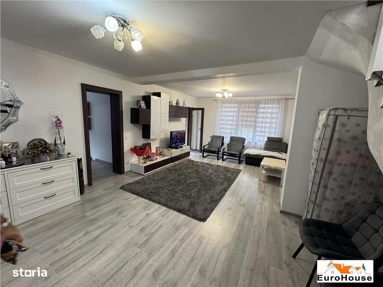 Casă cu 4 camere cu Teren 610 Mp în Central