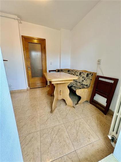 Apartament cu 2 camere decomandat, mobilat în Tomis Nord